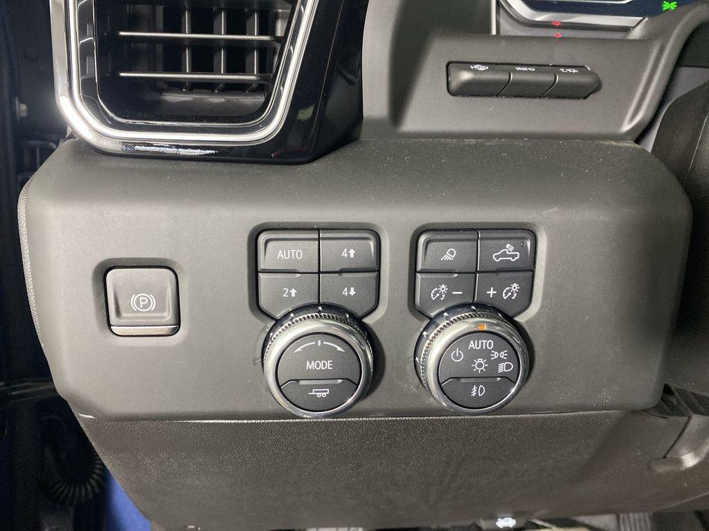 new 2025 GMC Sierra 2500 car, priced at $73,951