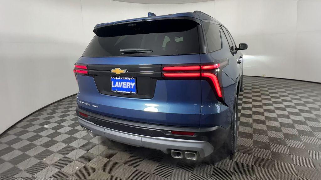 new 2026 Chevrolet Traverse car, priced at $47,445