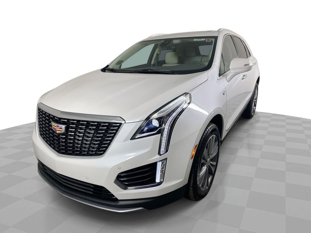 new 2025 Cadillac XT5 car, priced at $53,740