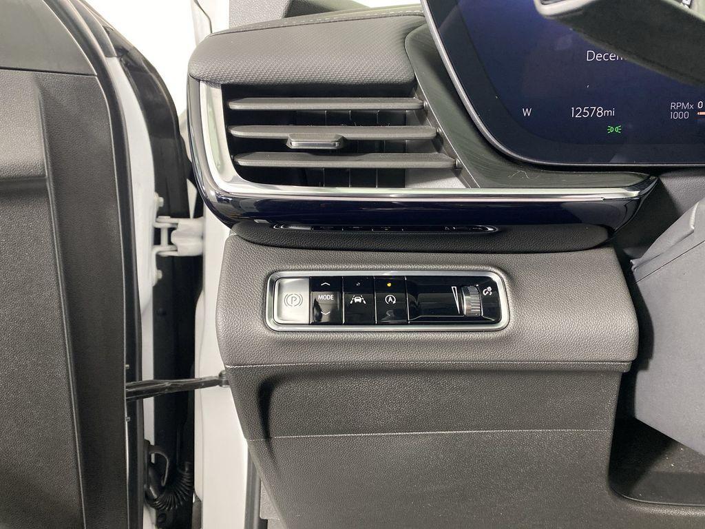 used 2025 Buick Envision car, priced at $27,500