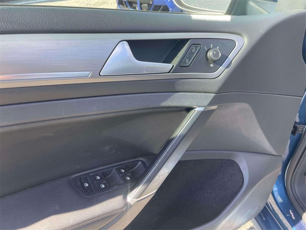used 2016 Volkswagen Golf car, priced at $15,999