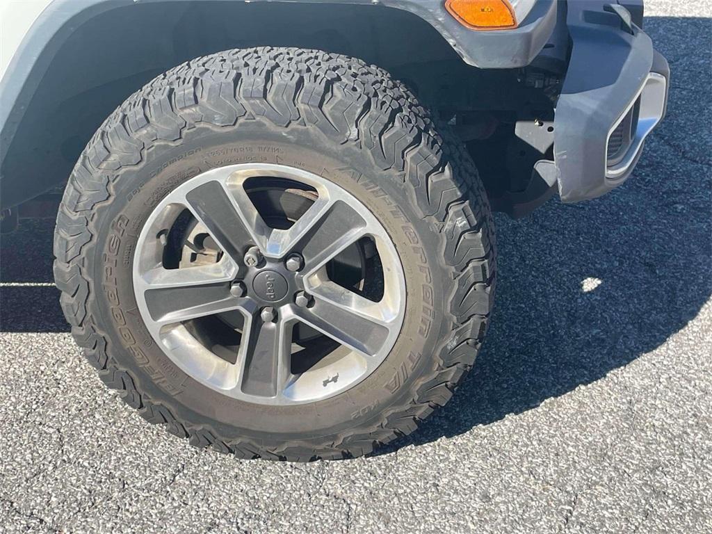 used 2018 Jeep Wrangler Unlimited car, priced at $23,246