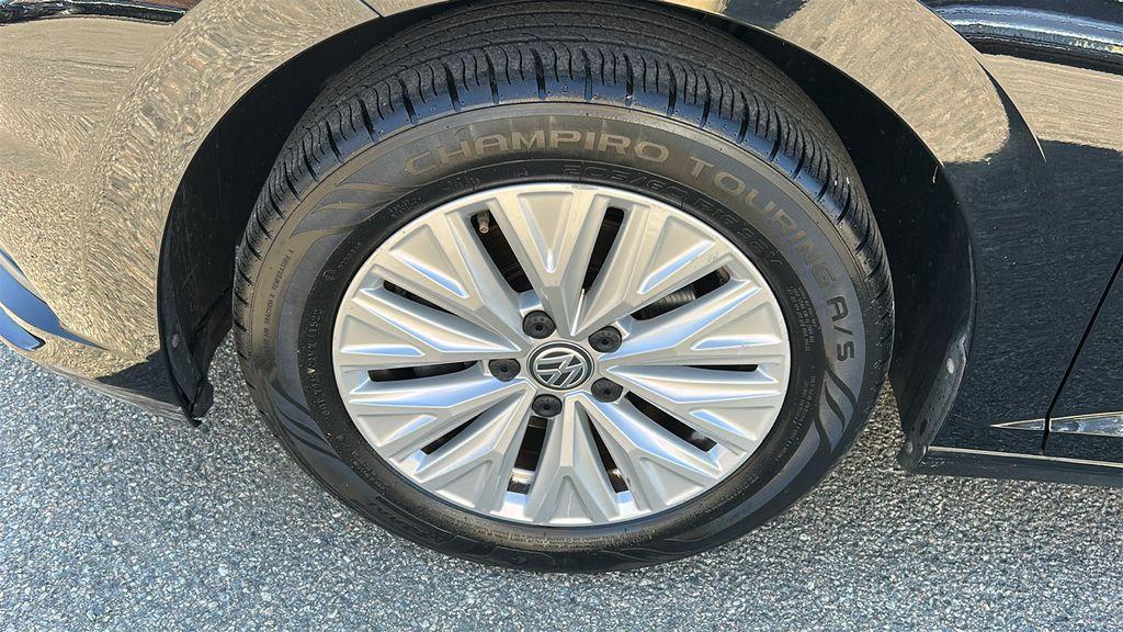 used 2020 Volkswagen Jetta car, priced at $15,664