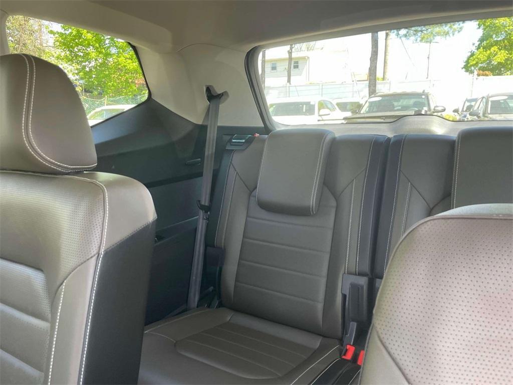 new 2024 Volkswagen Atlas car, priced at $47,891