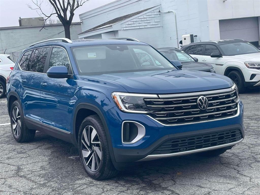 new 2025 Volkswagen Atlas car, priced at $41,827