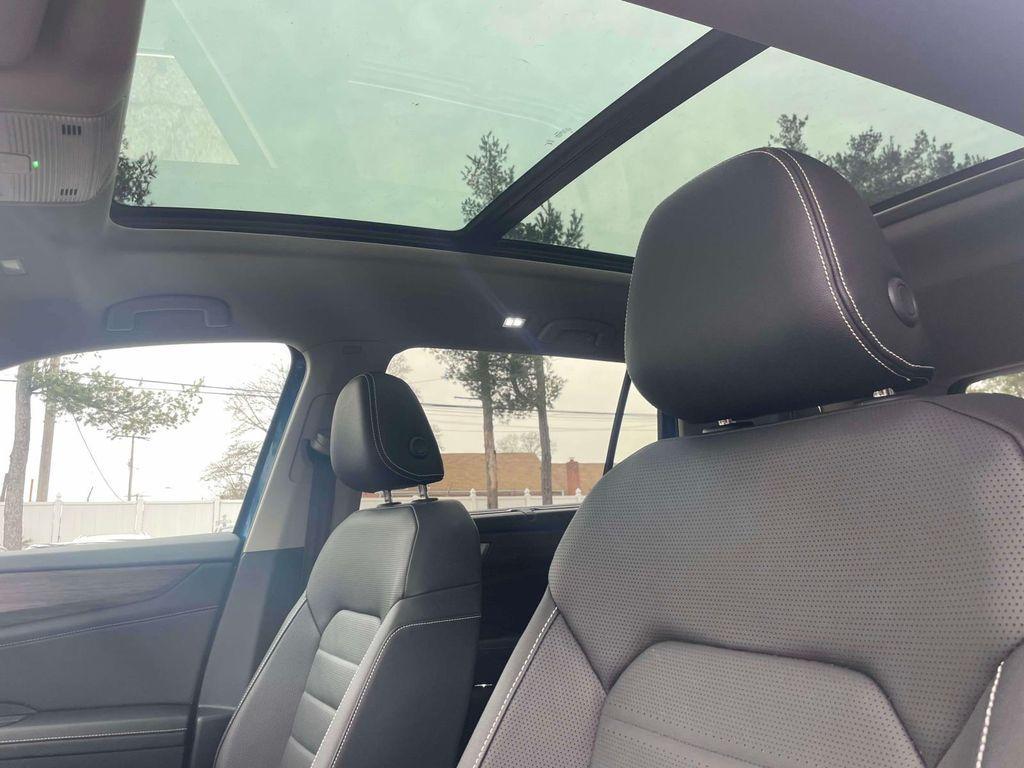 new 2025 Volkswagen Atlas car, priced at $46,327