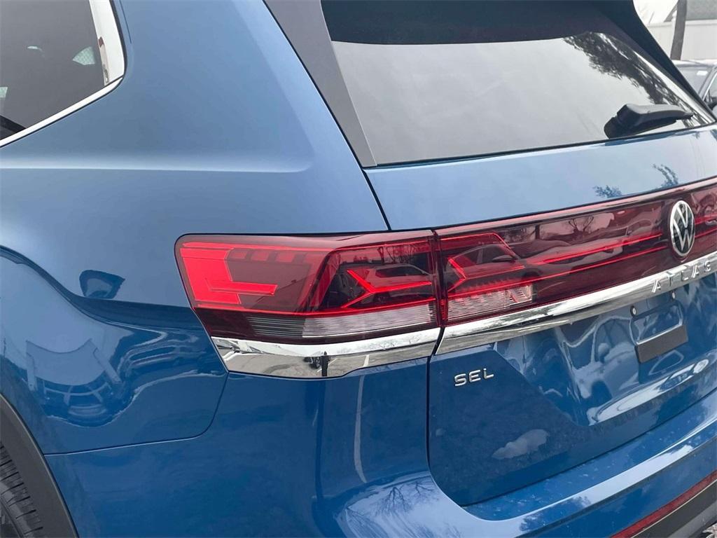 new 2025 Volkswagen Atlas car, priced at $41,827