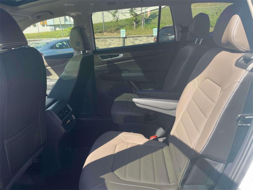 new 2024 Volkswagen Atlas car, priced at $47,894