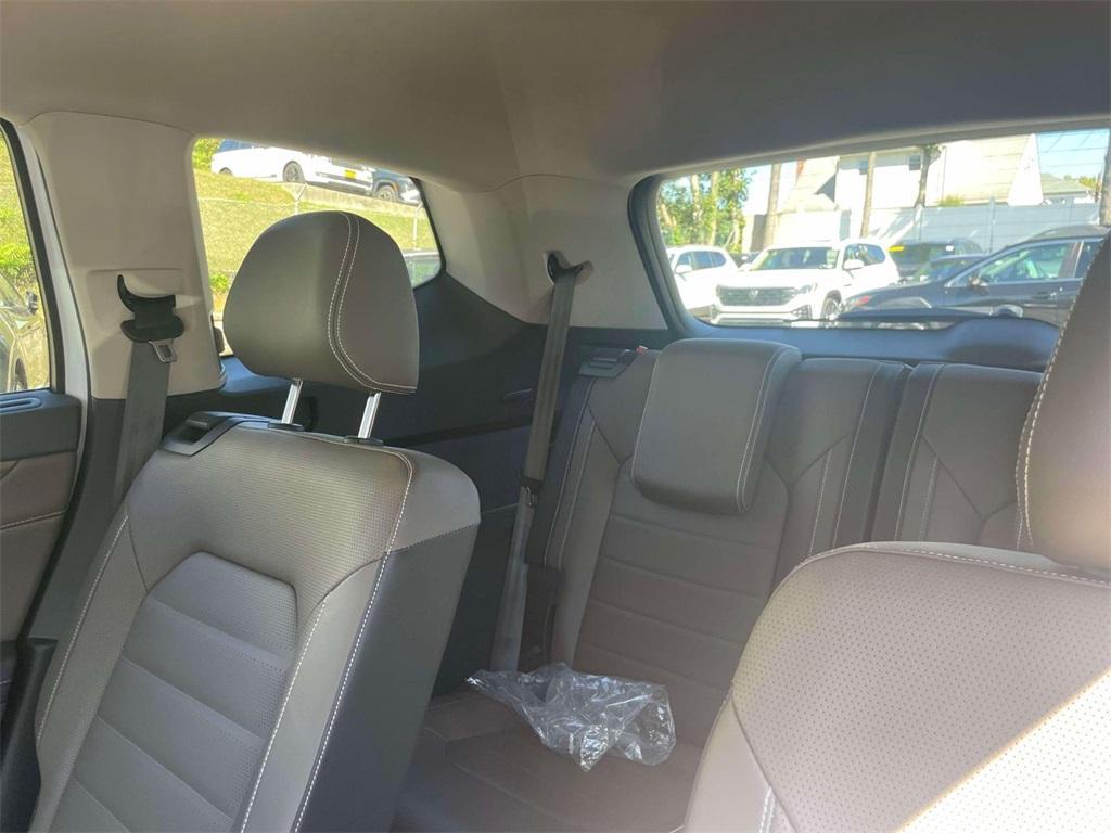 new 2024 Volkswagen Atlas car, priced at $47,894