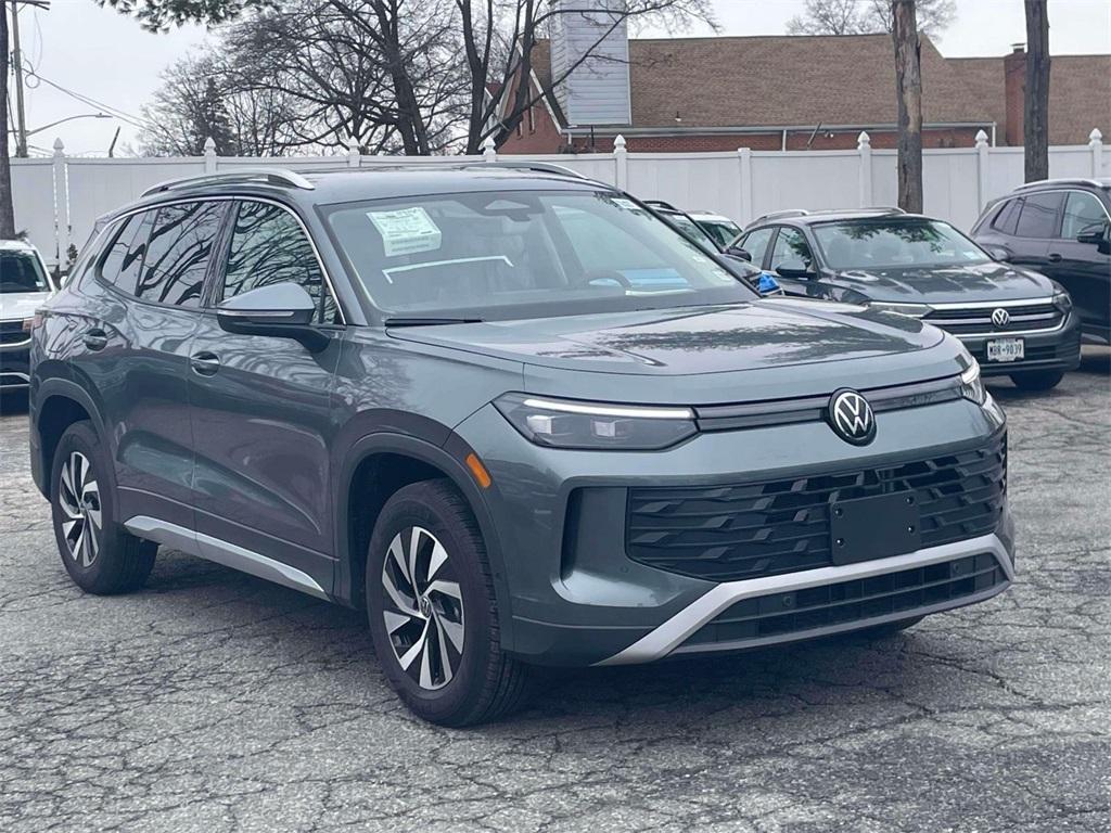 new 2026 Volkswagen Tiguan car, priced at $33,381