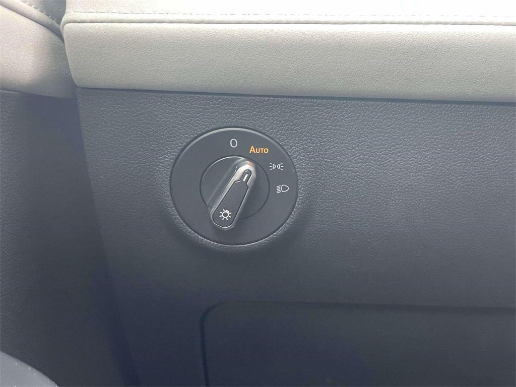 new 2026 Volkswagen Taos car, priced at $33,847