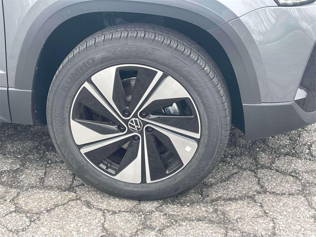 new 2026 Volkswagen Taos car, priced at $33,847