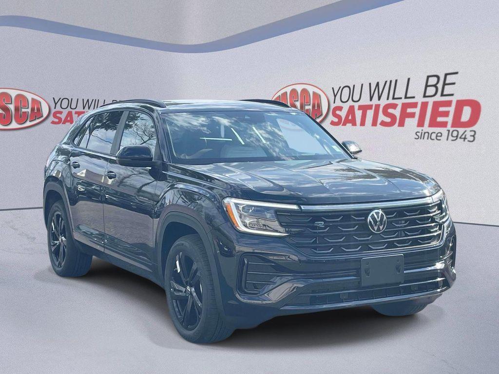 new 2026 Volkswagen Atlas Cross Sport car, priced at $50,678