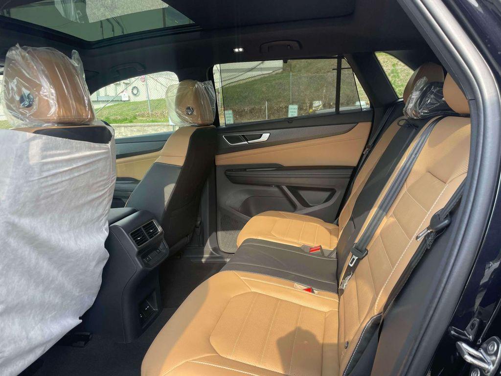 new 2026 Volkswagen Atlas Cross Sport car, priced at $50,678