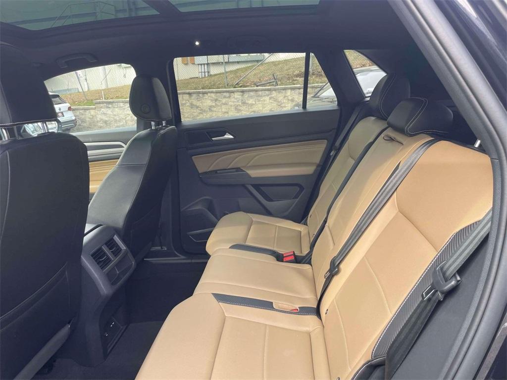 used 2021 Volkswagen Atlas Cross Sport car, priced at $26,000