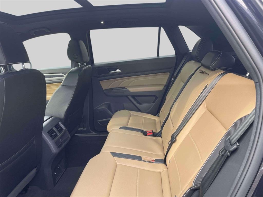 used 2021 Volkswagen Atlas Cross Sport car, priced at $25,992