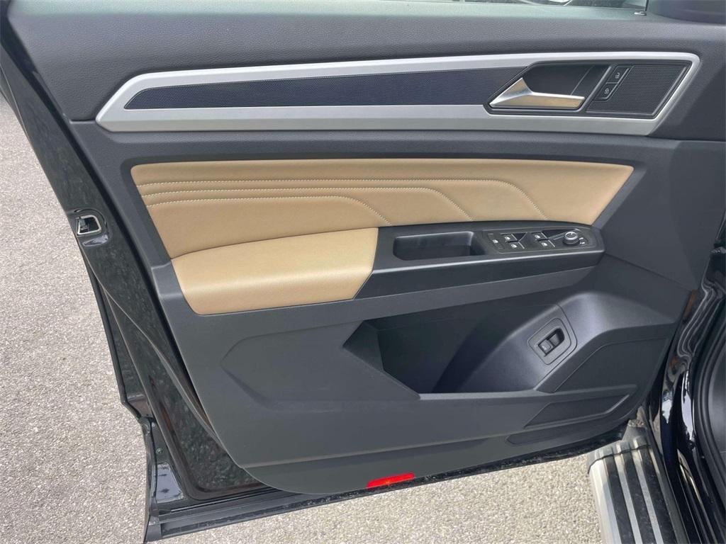 used 2021 Volkswagen Atlas Cross Sport car, priced at $26,000