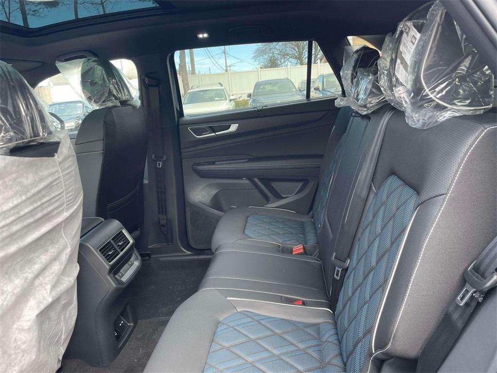 new 2026 Volkswagen Atlas Cross Sport car, priced at $53,196