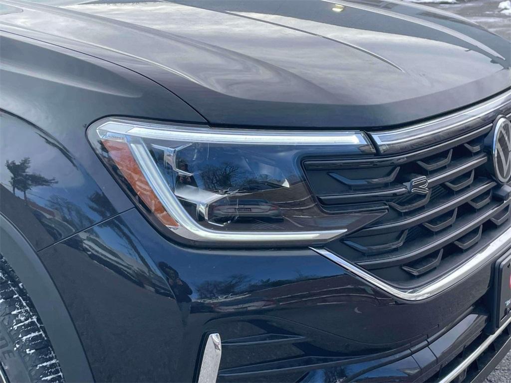 new 2026 Volkswagen Atlas Cross Sport car, priced at $53,196