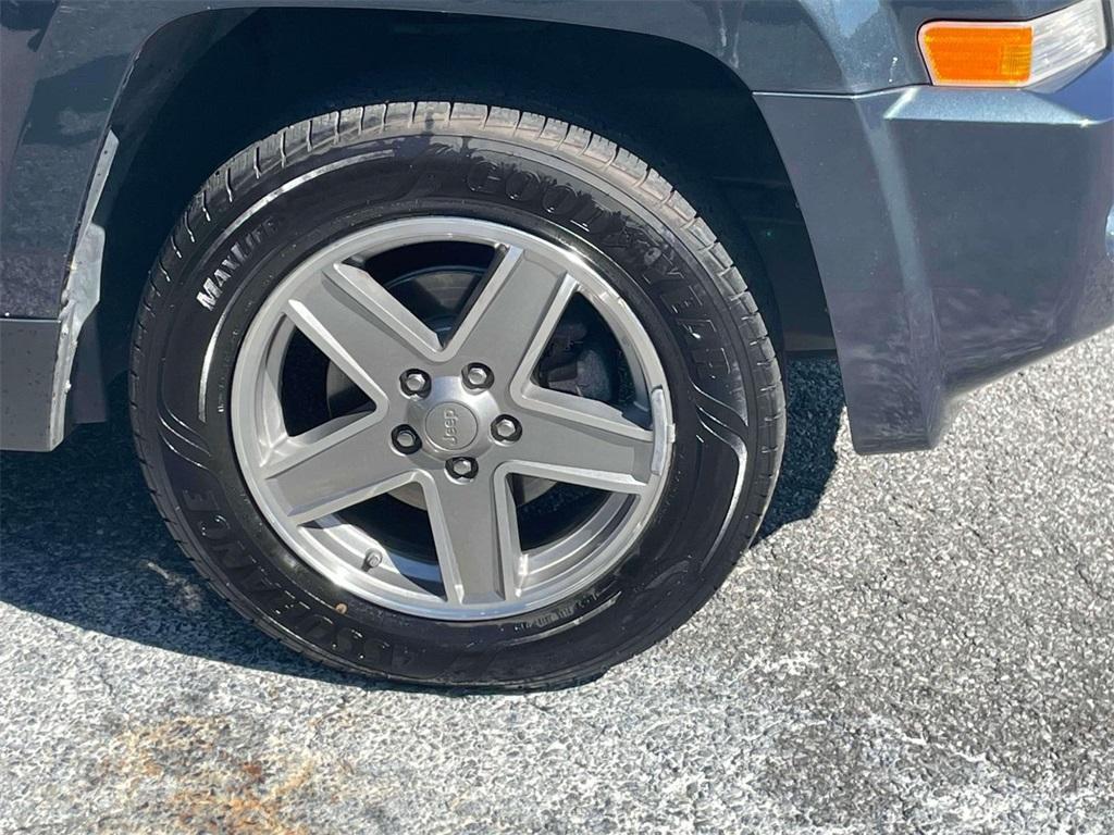 2008 Steel Blue Clearcoat Metallic Jeep Patriot