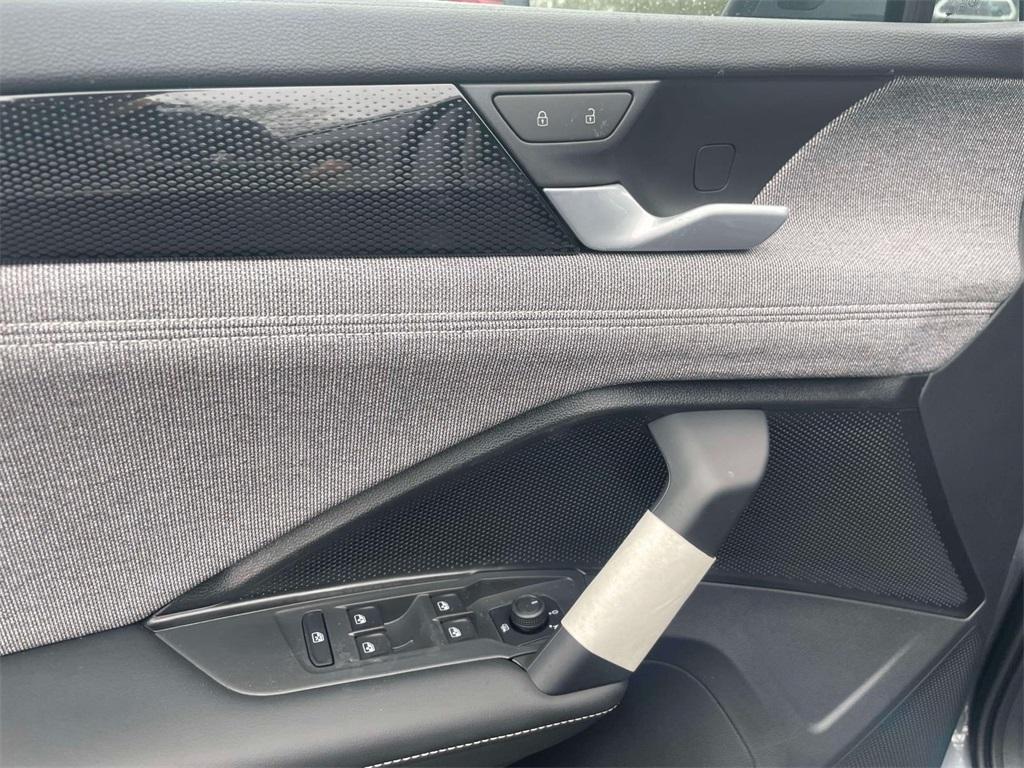 new 2026 Volkswagen Tiguan car, priced at $33,381