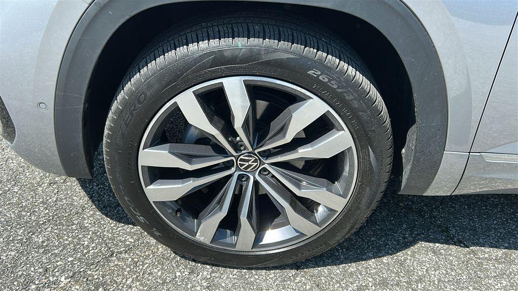 used 2023 Volkswagen Atlas car, priced at $39,148