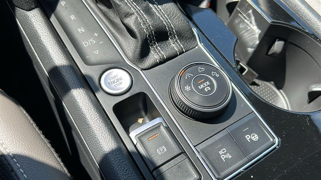 used 2023 Volkswagen Atlas car, priced at $39,148