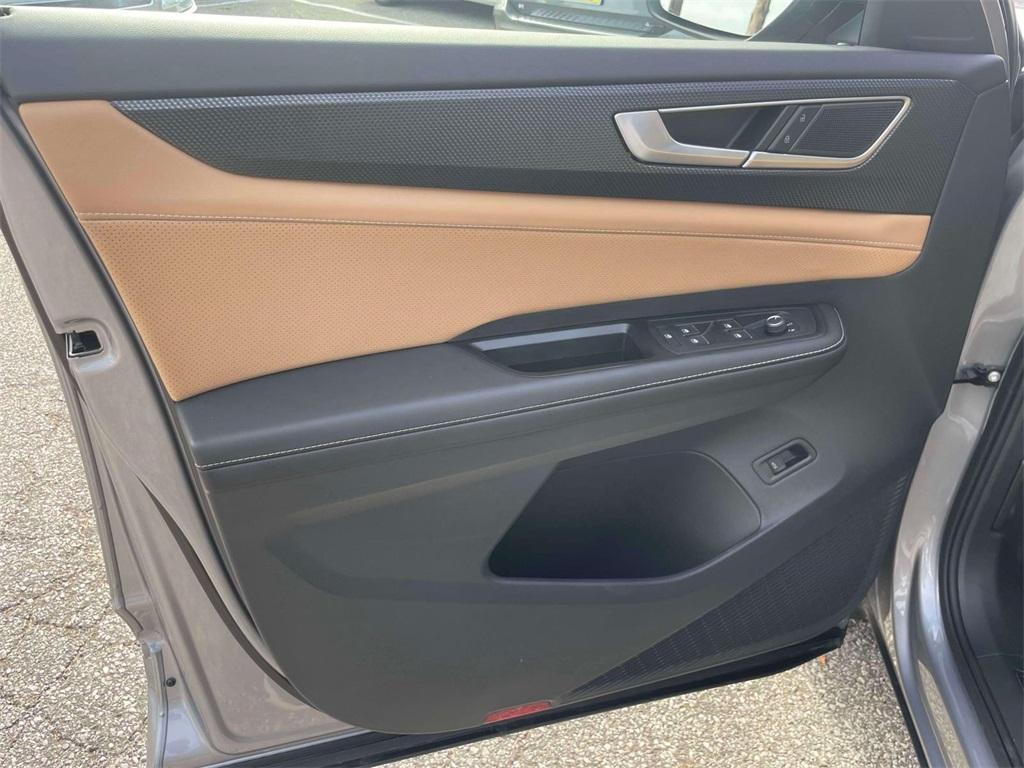 new 2026 Volkswagen Atlas Cross Sport car, priced at $54,082