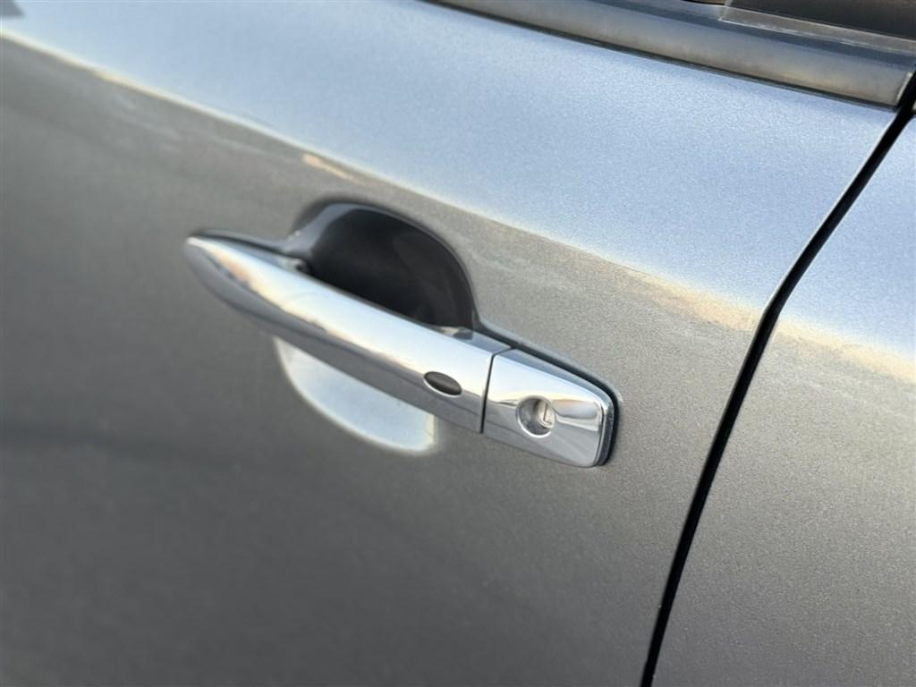 used 2022 Nissan Leaf car, priced at $12,498