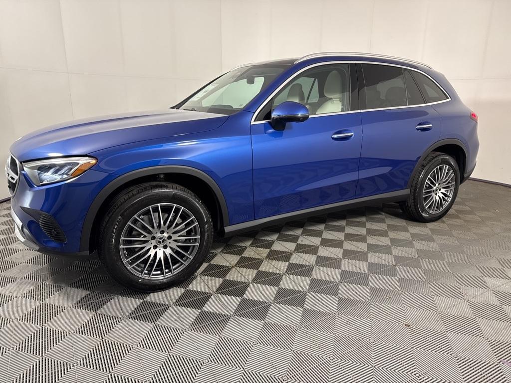 new 2026 Mercedes-Benz GLC 300 car, priced at $59,095