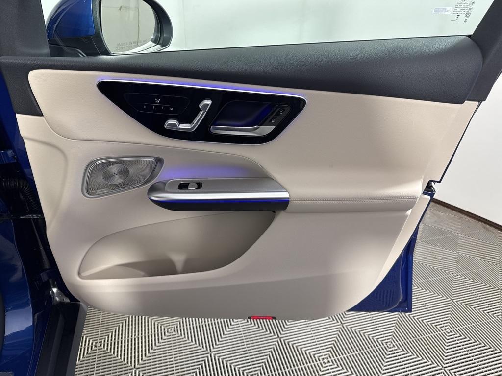 new 2026 Mercedes-Benz GLC 300 car, priced at $59,095