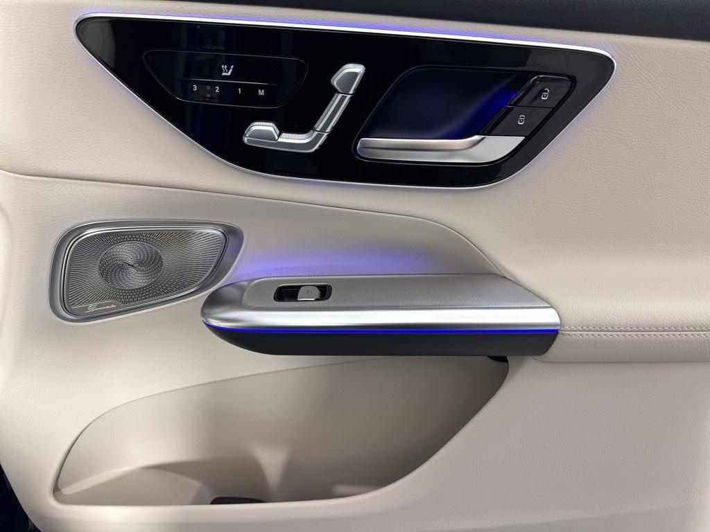 new 2026 Mercedes-Benz GLC 300 car, priced at $59,095