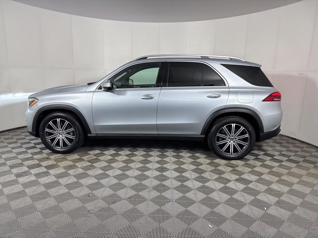 used 2025 Mercedes-Benz GLE 450e car, priced at $67,998