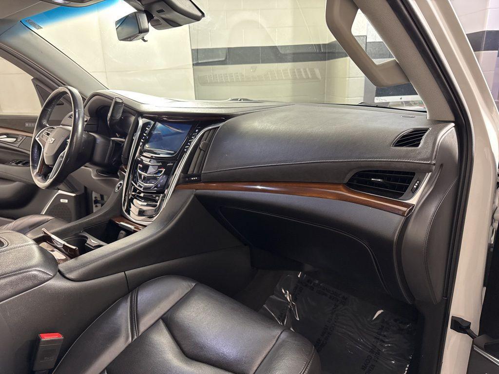 used 2020 Cadillac Escalade car, priced at $36,987