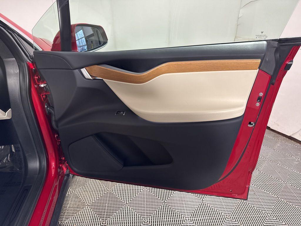 used 2020 Tesla Model X car, priced at $35,594