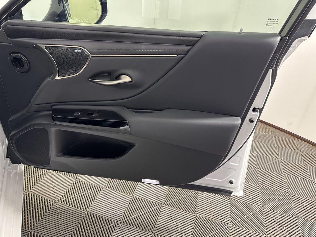 used 2024 Lexus ES 350 car, priced at $46,473