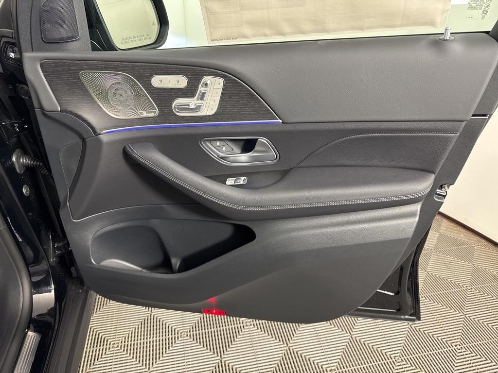 new 2026 Mercedes-Benz GLS 450 car, priced at $93,600