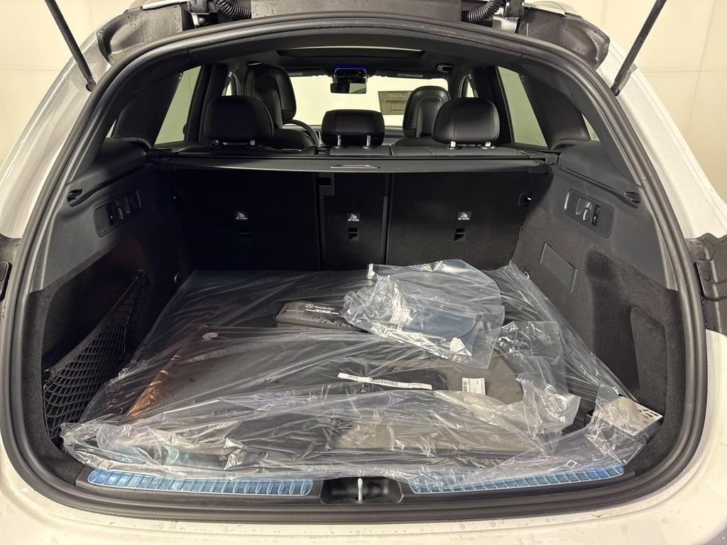 new 2026 Mercedes-Benz GLC 300 car, priced at $58,765