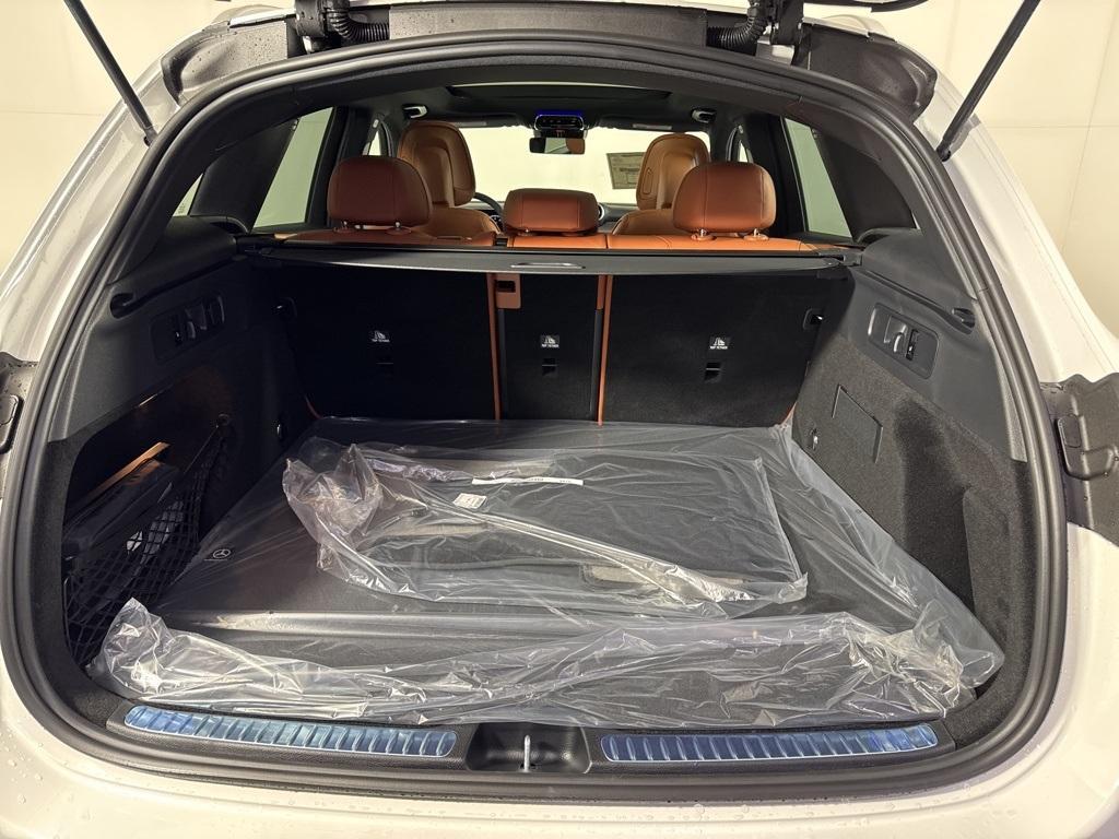 new 2026 Mercedes-Benz GLC 300 car, priced at $54,335