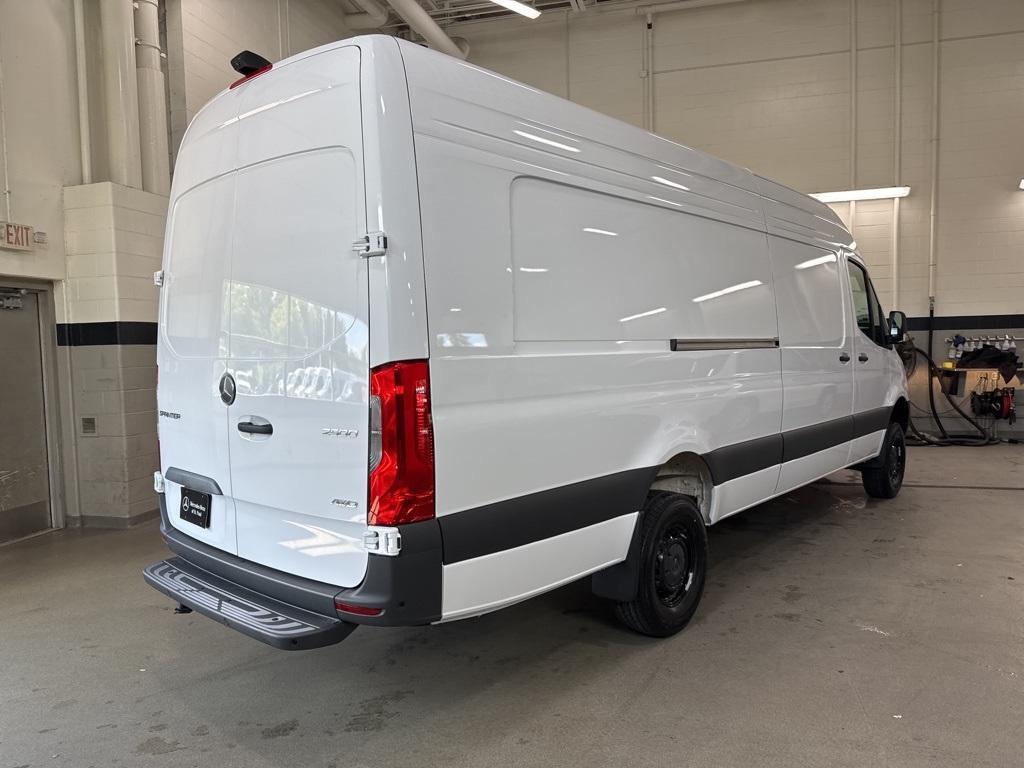new 2025 Mercedes-Benz Sprinter 2500 car