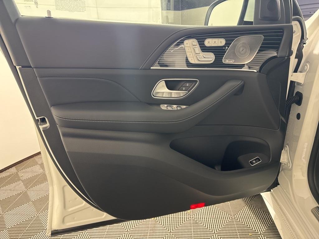 new 2026 Mercedes-Benz AMG GLE 53 car, priced at $107,300