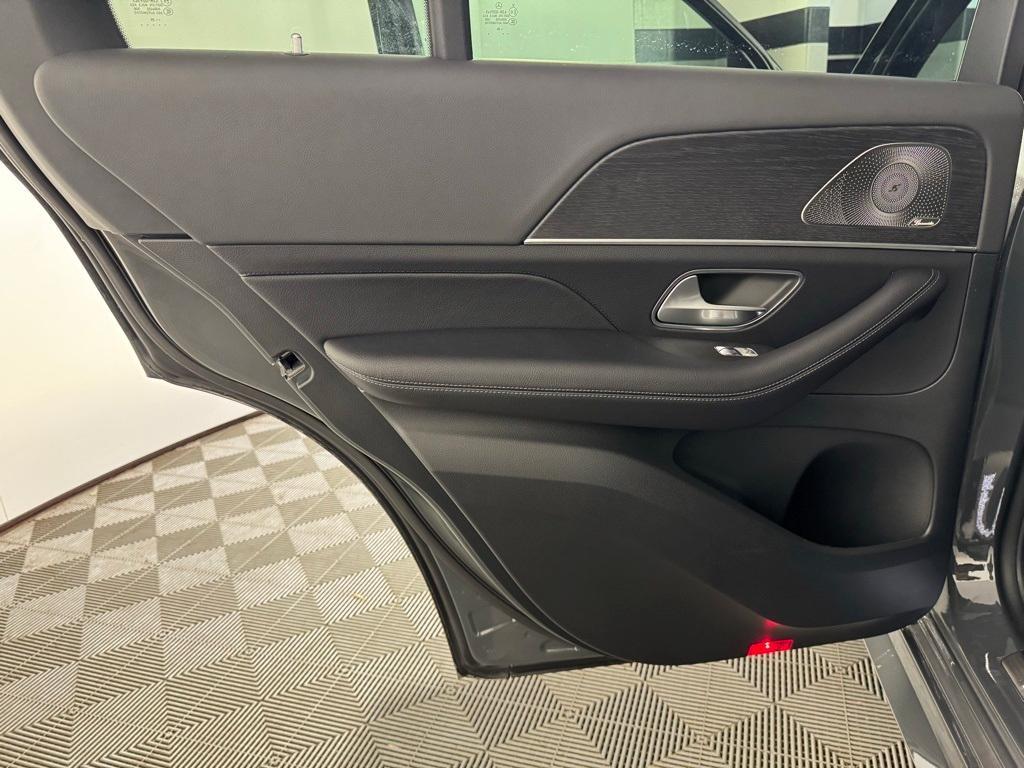 new 2026 Mercedes-Benz GLE 450 car, priced at $79,100