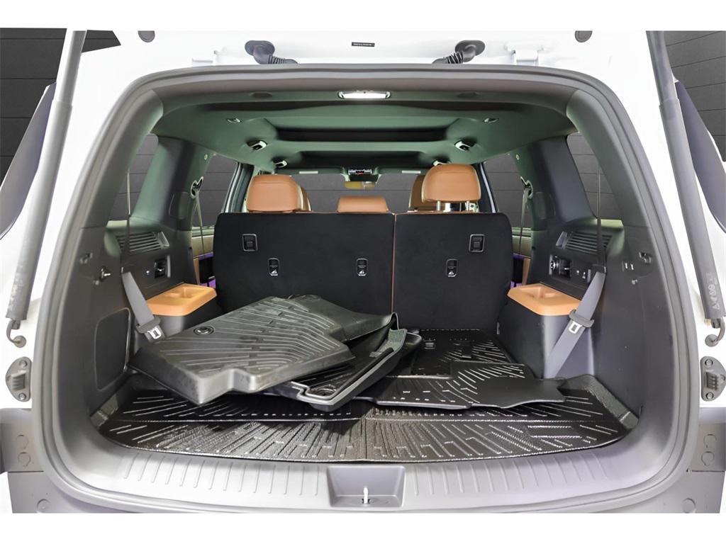 used 2024 Hyundai Santa Fe car, priced at $36,299