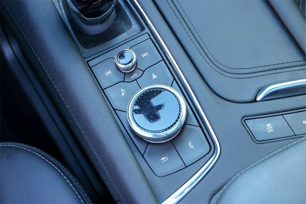 used 2024 Cadillac XT5 car, priced at $40,752