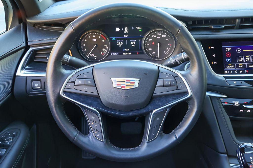 used 2024 Cadillac XT5 car, priced at $36,923