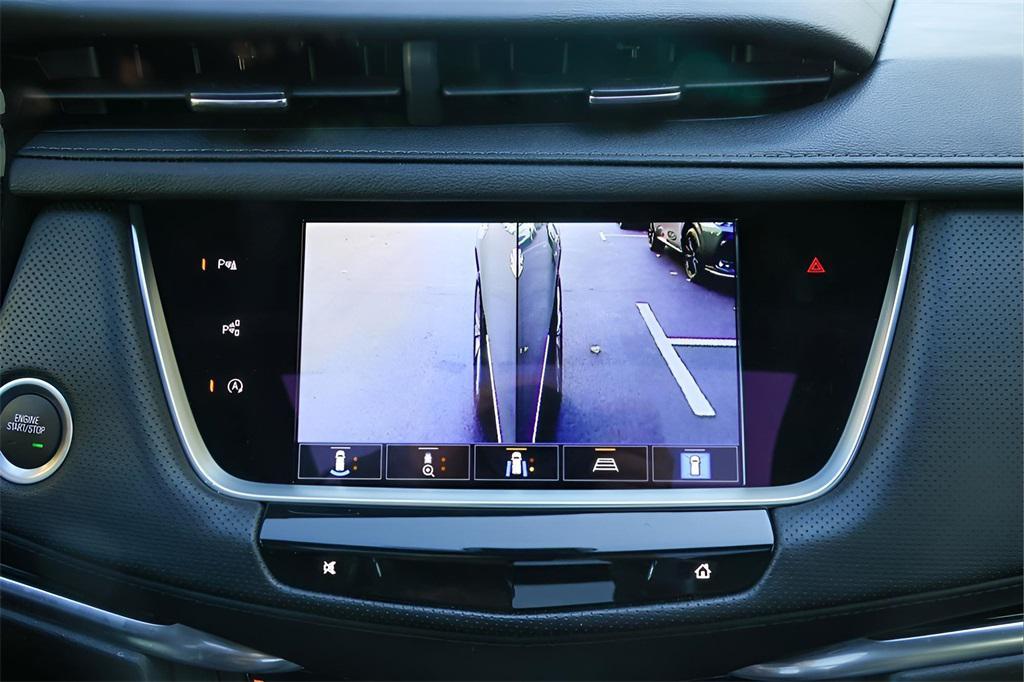 used 2024 Cadillac XT5 car, priced at $40,752