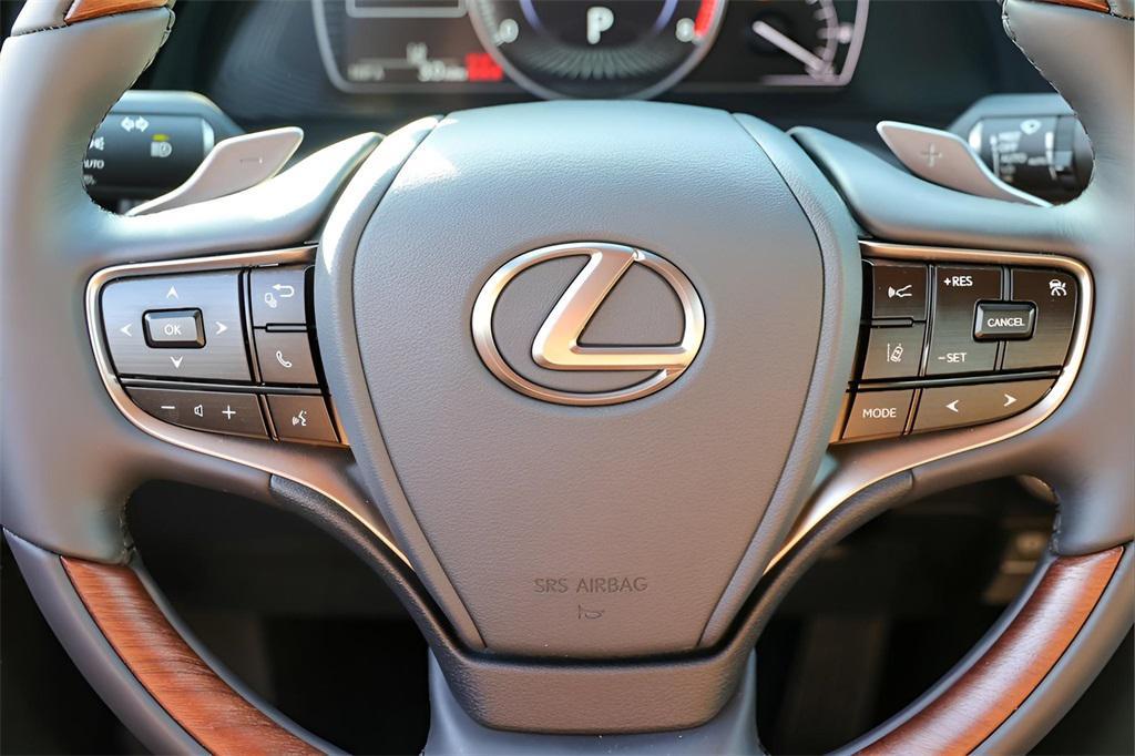 new 2025 Lexus ES 350 car, priced at $56,035