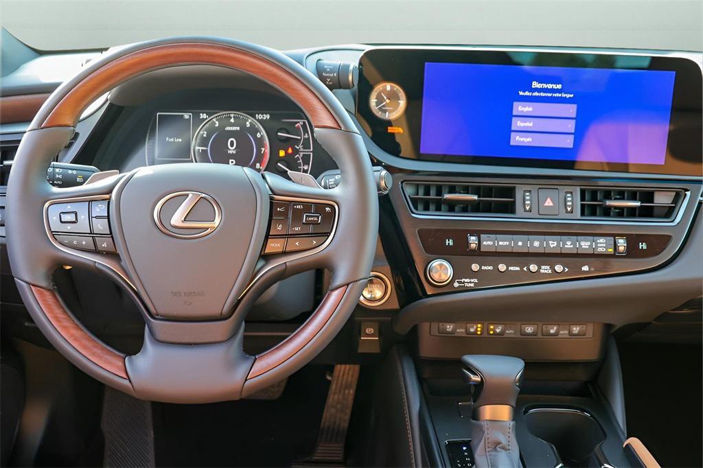new 2025 Lexus ES 350 car, priced at $56,035