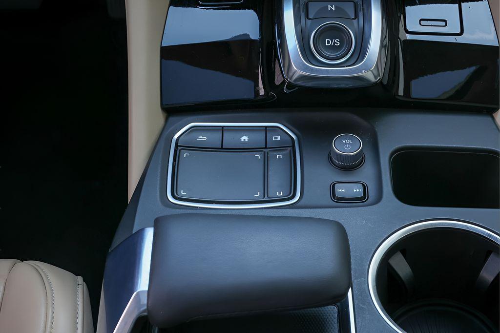 used 2022 Acura MDX car, priced at $33,611