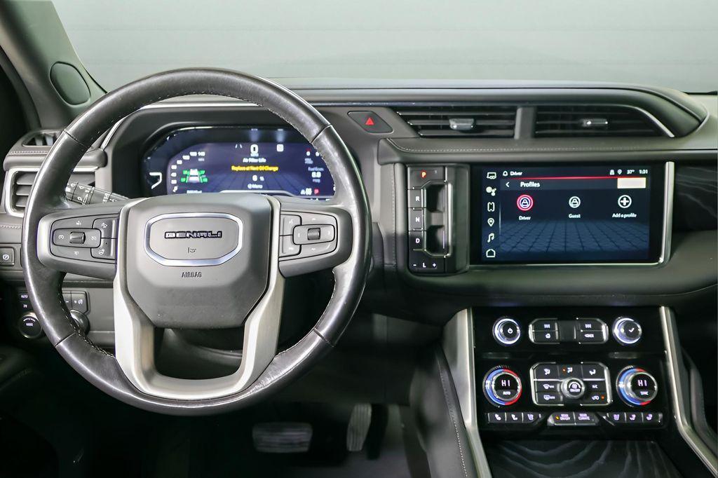 used 2022 GMC Yukon XL car, priced at $48,910